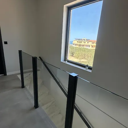Zara Villa *